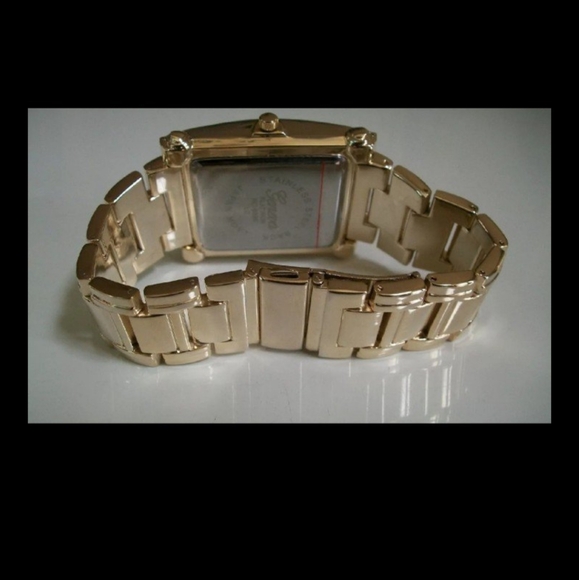 Watch - Picture 4 of 5